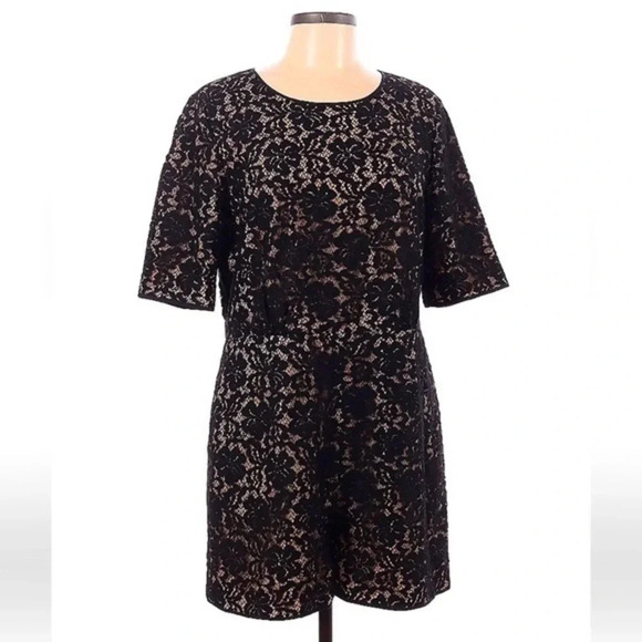 BCBGMAXAZRIA Haile Lace Romper Black Overlay Short Sleeve Women’s Size L Large - Picture 4 of 6